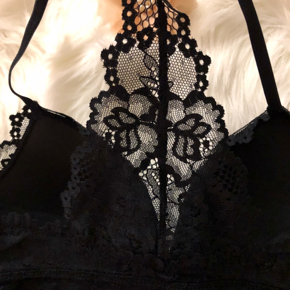 Noir Lace bralette - Picture 4 of 7